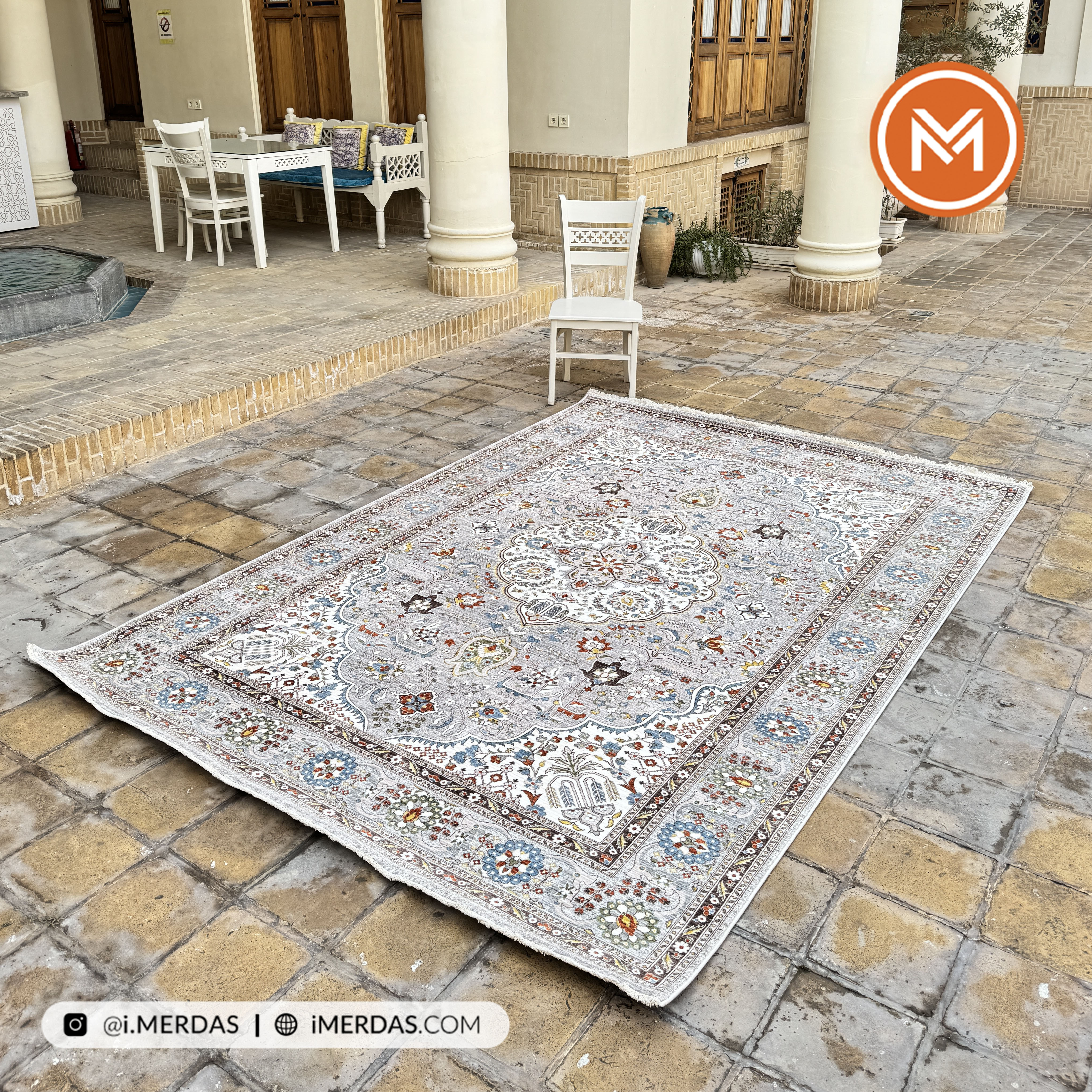 فرش وینتیج کد 76012 زمینه نقره ای بژ